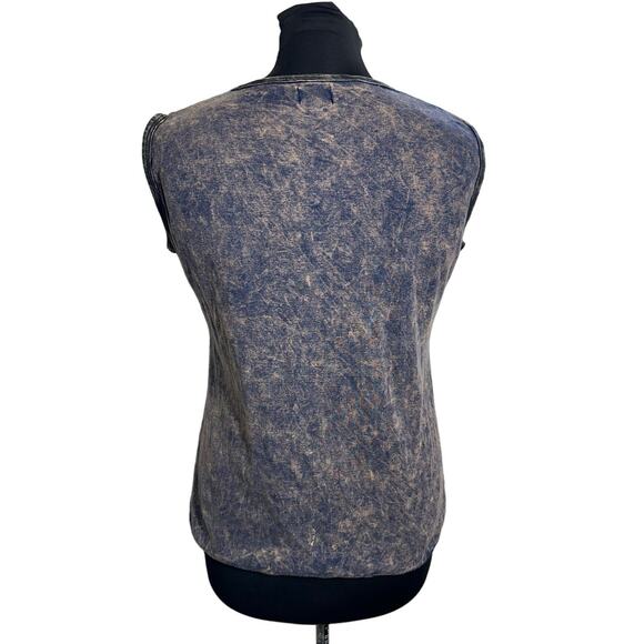 Rising International Blue Embroidered Zip Front Vest Top Size L (Measure… - Picture 2 of 6